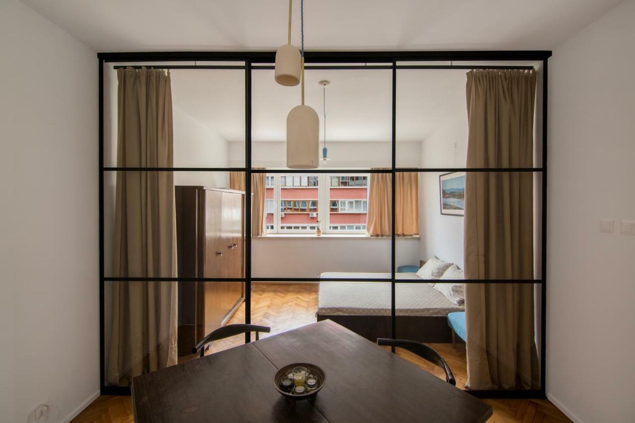 Design Apartment In Sofia Top City Center Exterior photo