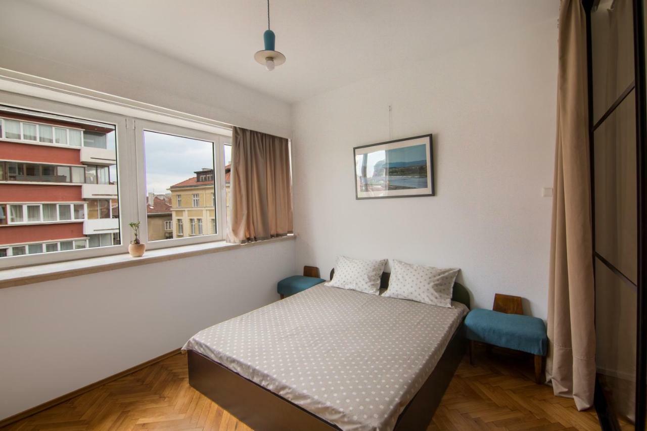 Design Apartment In Sofia Top City Center Exterior photo